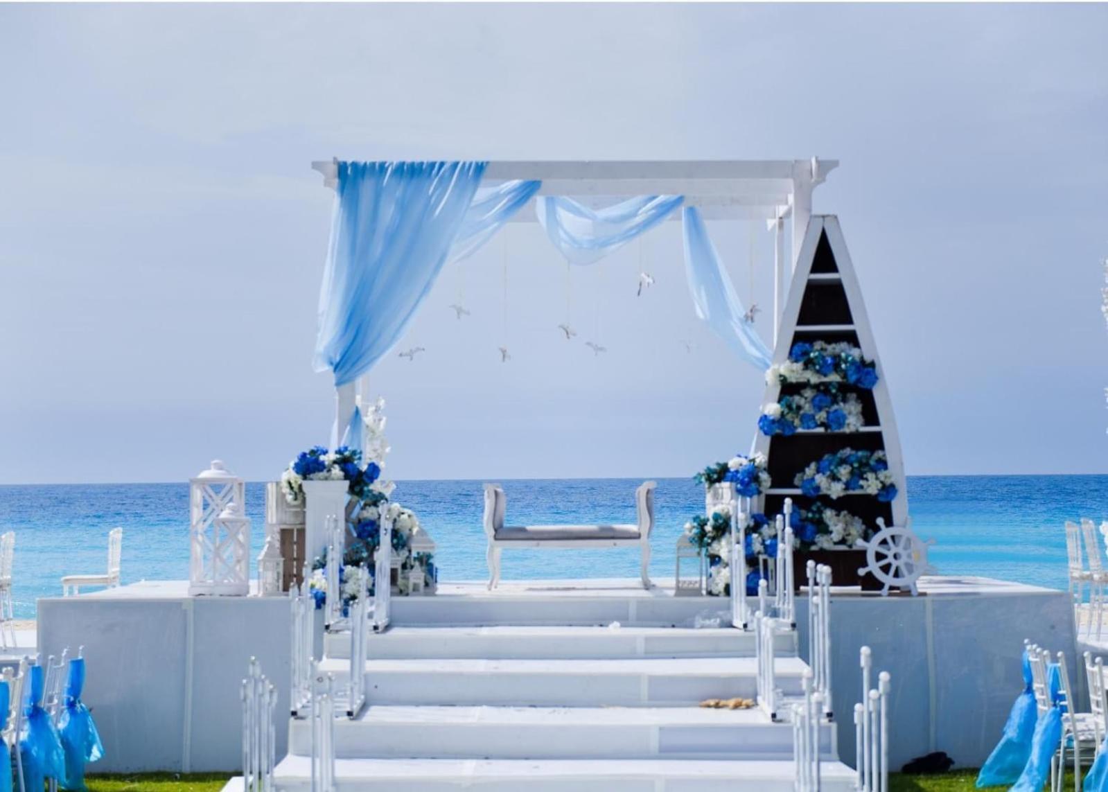 Borg El Arab Beach Resort Exterior foto A beach wedding